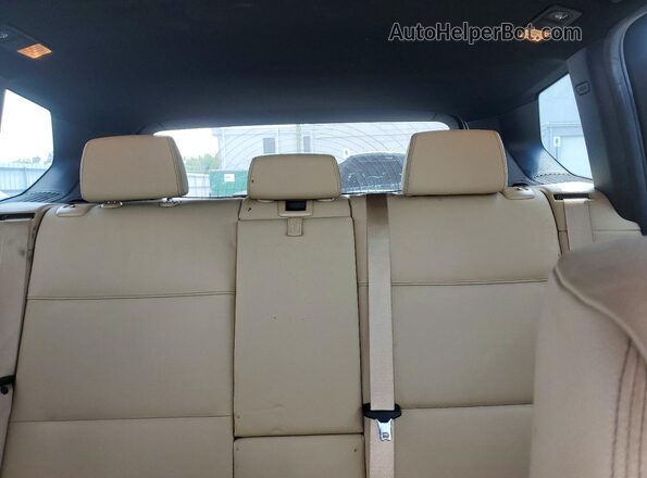 5UXWX9C37H0T20636 2017 BMW X3 White უკანა სავარძლების ხედი