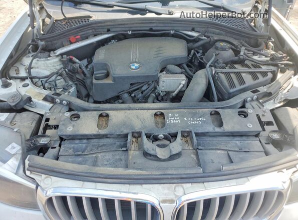 5UXWX9C37H0T20636 2017 BMW X3 White ძრავის განყოფილების ხედი
