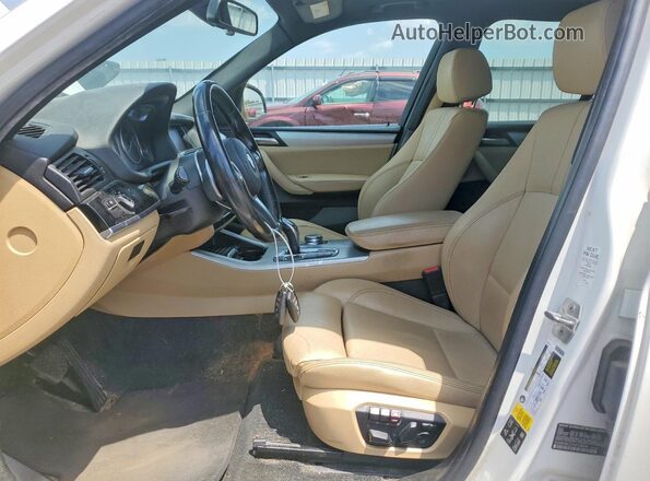 5UXWX9C37H0T20636 2017 BMW X3 White წინა სალონის ხედი