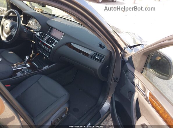 5UXWX9C37H0T25027 2017 BMW X3 Gray Вид салону спереду