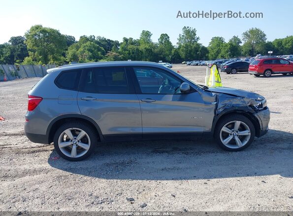 5UXWX9C37H0T25027 2017 BMW X3 Gray Вид задньої частини салону