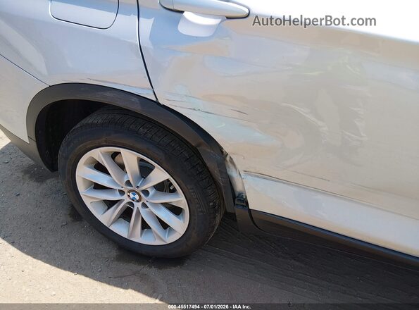 5UXWX9C39H0W73850 2017 BMW X3 Серебряный Вид спереди