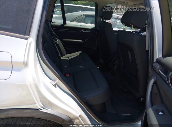 5UXWX9C39H0W73850 2017 BMW X3 Серебряный Вид наклейки с VIN-кодом