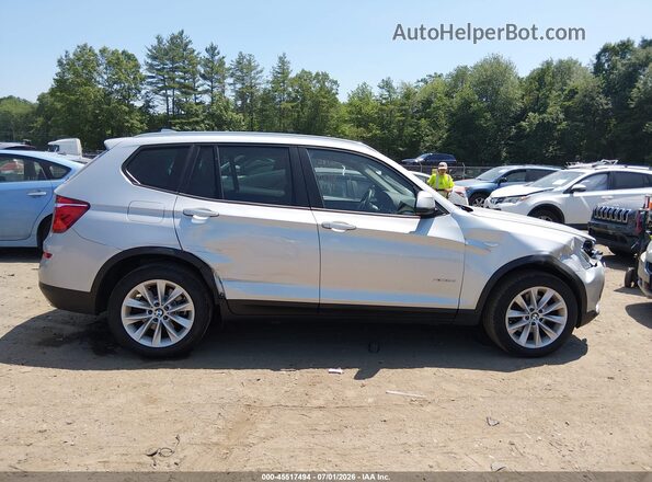 5UXWX9C39H0W73850 2017 BMW X3 Серебряный Вид задней части салона