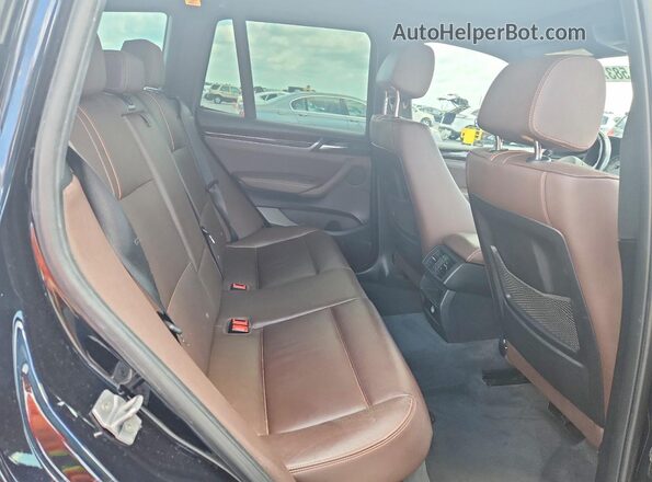 5UXWX9C3XH0T22154 2017 BMW X3 Black Սալոնի հետևի տեսք