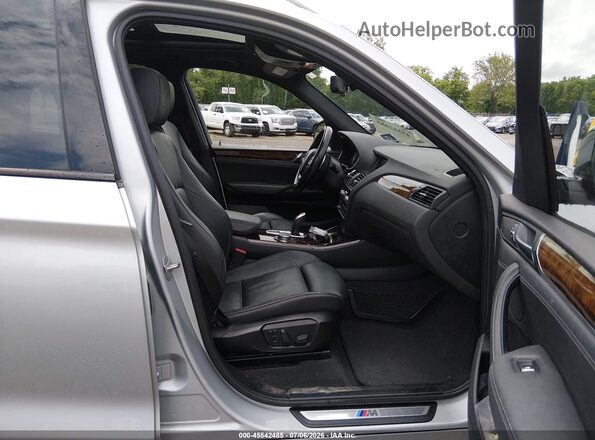 5UXWX9C51G0D82875 2016 BMW X3 Navy Вид салону спереду