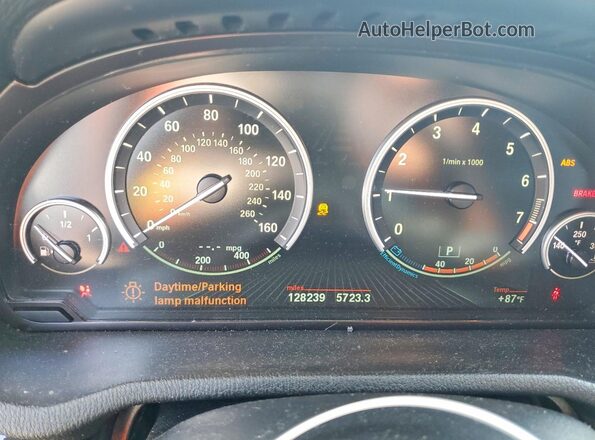 5UXWX9C52H0T07102 2017 BMW X3 Gray Սարքավորումների վահանակի տեսք
