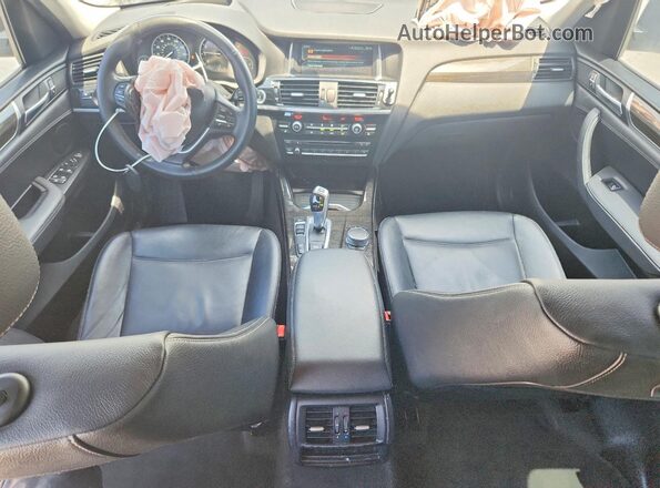 5UXWX9C52H0T07102 2017 BMW X3 Gray Առջևի վահանակի տեսք
