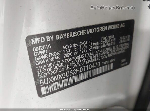 5UXWX9C52H0T10470 2017 BMW X3 White Widok komory silnika