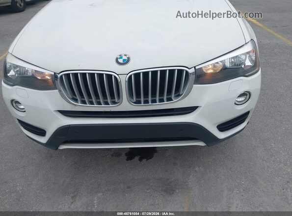 5UXWX9C52H0T12655 2017 BMW X3 White Widok z przodu