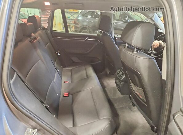 5UXWX9C53H0T01714 2017 BMW X3 Black Widok tylnych siedzeń