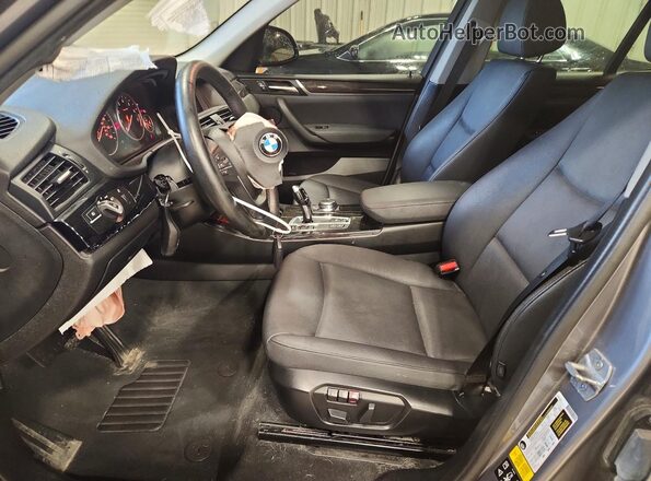 5UXWX9C53H0T01714 2017 BMW X3 Black Widok wnętrza z przodu