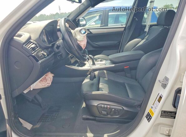 5UXWX9C55G0D93684 2016 BMW X3 Белый Вид салона спереди