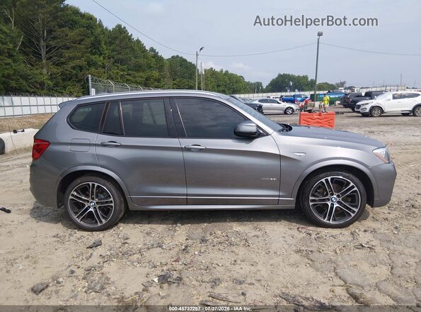 5UXWX9C56H0D97440 2017 BMW X3 Gray Widok wnętrza z tyłu