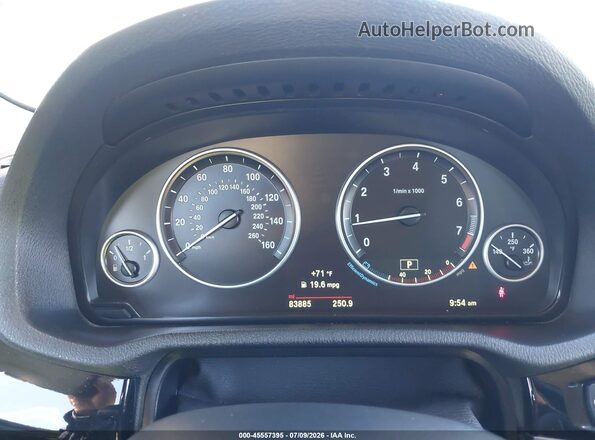 5UXWX9C56H0T01240 2017 BMW X3 Gray Вид задніх сидінь