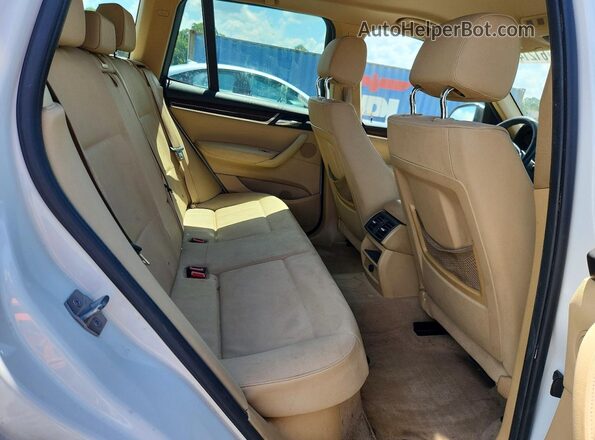 5UXWX9C57G0D63392 2016 BMW X3 White Սալոնի հետևի տեսք
