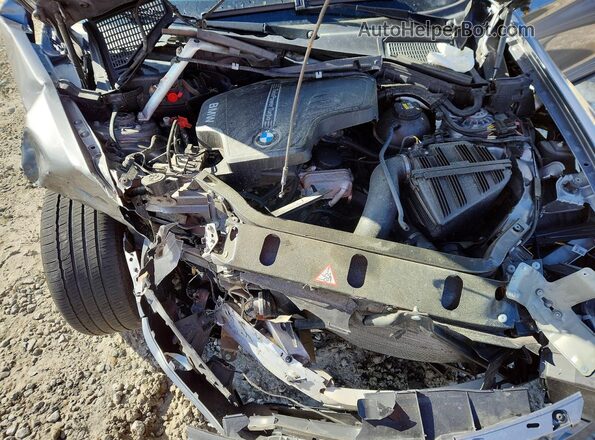5UXWX9C5XG0D81000 2016 BMW X3 Серый Вид задней части салона