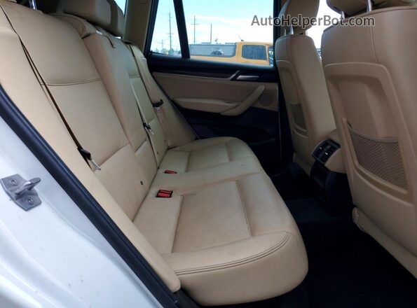 5UXWX9C5XG0D91266 2016 BMW X3 White უკანა სალონის ხედი