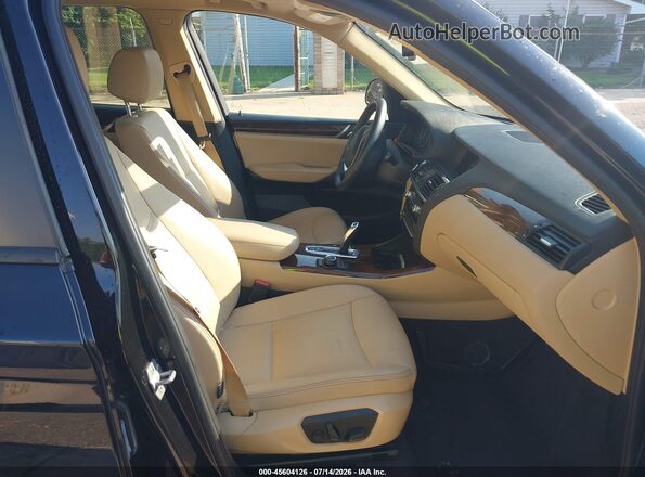 5UXWX9C5XH0T04531 2017 BMW X3 Black წინა სალონის ხედი