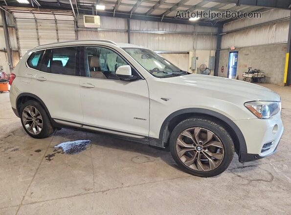 5UXWX9C5XH0T09213 2017 BMW X3 White Przód prawy