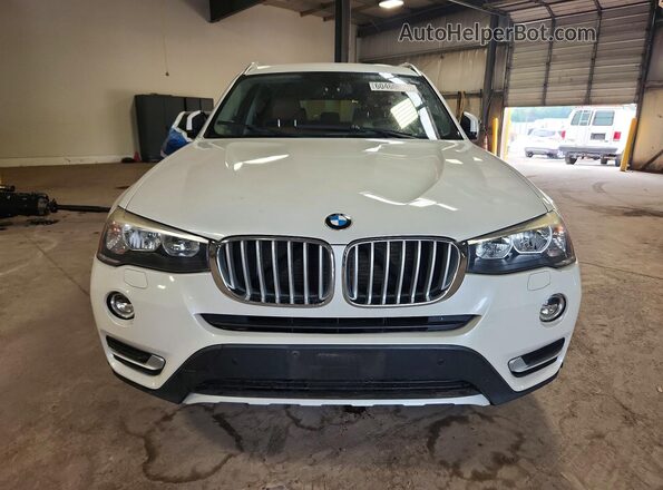 5UXWX9C5XH0T09213 2017 BMW X3 White Widok z przodu