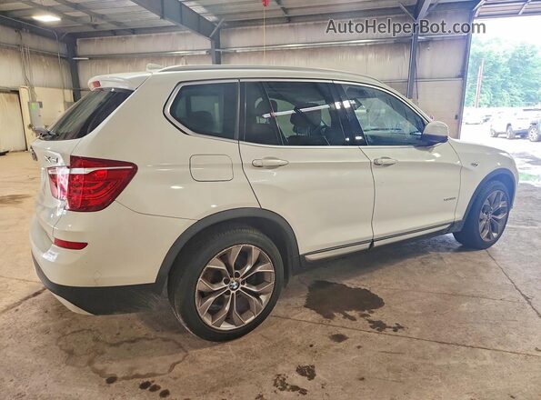 5UXWX9C5XH0T09213 2017 BMW X3 White Tył prawy