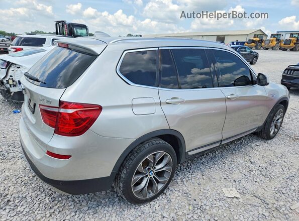 5UXWY3C55G0N86909 2016 BMW X3 Silver Tył prawy