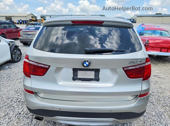 5UXWY3C55G0N86909 2016 BMW X3 Silver Widok z tyłu