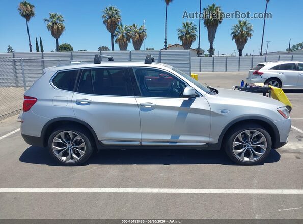 5UXWY3C5XG0N88848 2016 BMW X3 Silver Widok wnętrza 360 stopni