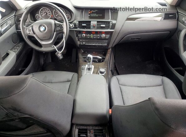 5UXWZ7C30H0V93822 2017 BMW X3 Red Widok deski rozdzielczej