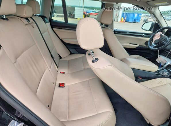 5UXWZ7C30H0X41614 2017 BMW X3 Black Widok tylnych siedzeń