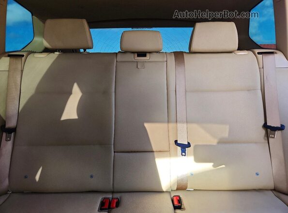 5UXWZ7C34H0V92706 2017 BMW X3 White Հետևի նստատեղերի տեսք