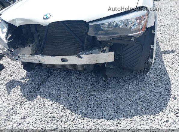 5UXWZ7C56G0R31966 2016 BMW X3 White Widok z przodu