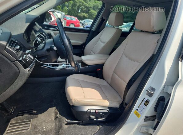 5UXWZ7C57H0V85766 2017 BMW X3 White Widok wnętrza z przodu