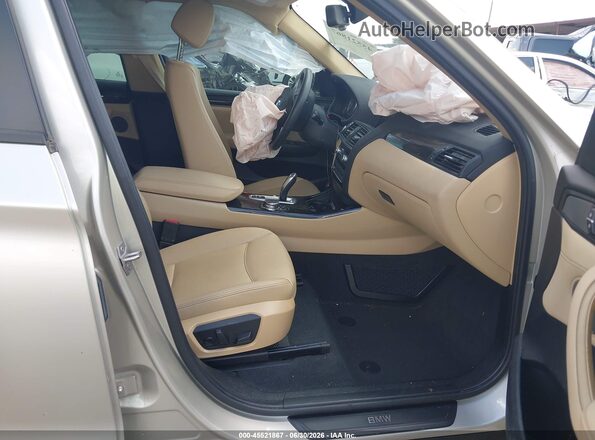 5UXWZ7C58G0T42952 2016 BMW X3 Silver Vista interior delantera