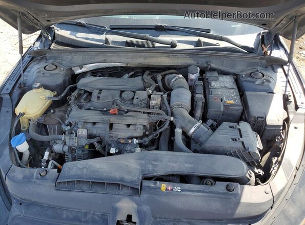 5XXG14J27MG046237 2021 KIA K5 Gray Rear interior view