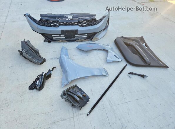 5XXG44J85RG254328 2024 KIA K5 Gray ძრავის განყოფილების ხედი