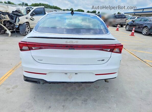5XXG64J26NG129306 2022 KIA K5 White Vista trasera