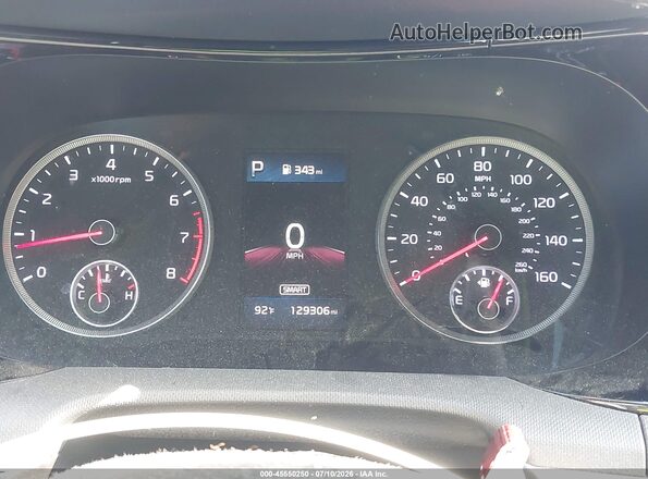 5XXG64J27MG029567 2021 KIA K5 White Widok tylnych siedzeń