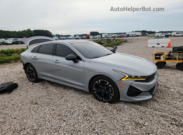 5XXG64J27MG068319 2021 KIA K5 Gray Przód prawy