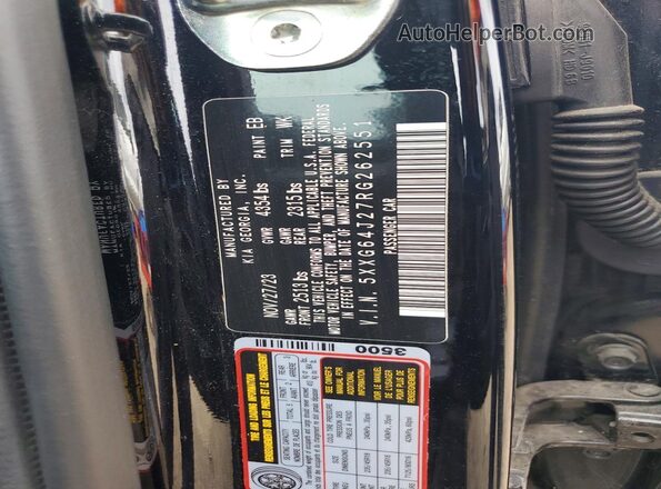 5XXG64J27RG262551 2024 KIA K5 Black Vista del compartimento del motor