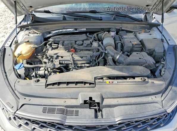 5XXG64J28NG123734 2022 KIA K5 Gray Rear interior view