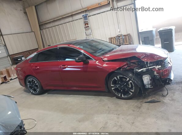5XXG64J29RG245492 2024 KIA K5 Red Սալոնի հետևի տեսք