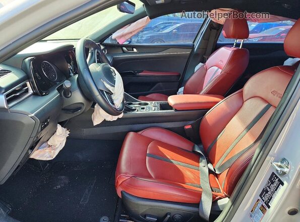 5XXG64J29RG256203 2024 KIA K5 Gray Vista interior delantera