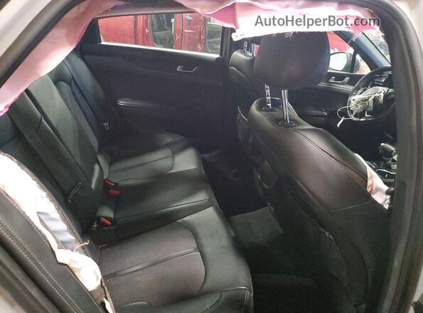 5XXG64J2XNG156136 2022 KIA K5 Silver Rear seats view