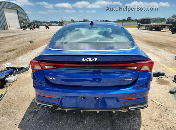 5XXG64J2XRG238471 2024 KIA K5 Blue უკანა ხედი