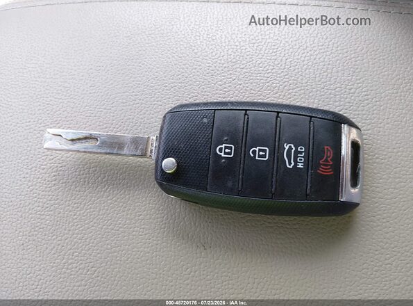 5XXGT4L32HG167828 2017 KIA OPTIMA Gray Widok deski rozdzielczej