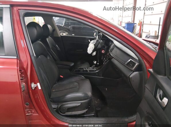 5XXGT4L32JG201353 2018 KIA OPTIMA Red Front interior view