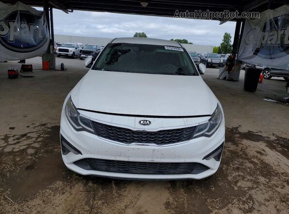 5XXGT4L34KG305070 2019 KIA OPTIMA White Front view