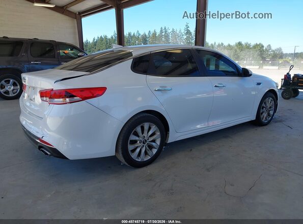 5XXGT4L36HG164009 2017 KIA OPTIMA White Rear right